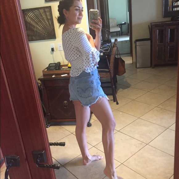 Jackie - Picture 3 of 3